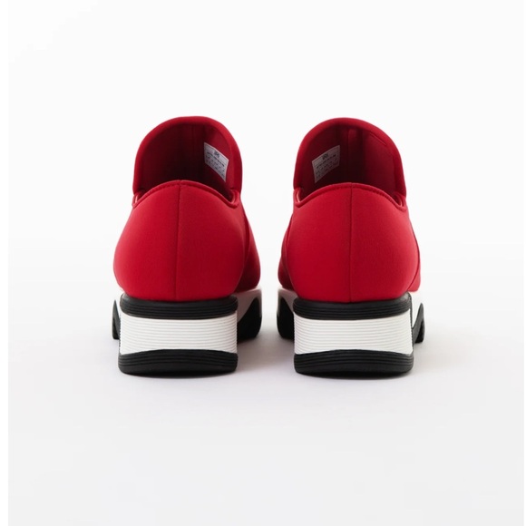 iRi Women’s WES I Red Low Top Sneaker Shoes - Picture 3 of 12